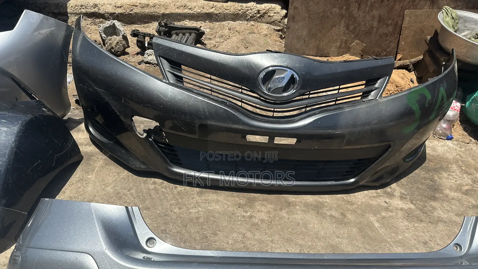 Toyota Vitz Bumper 2010,2011,2012,2013,2014,2015