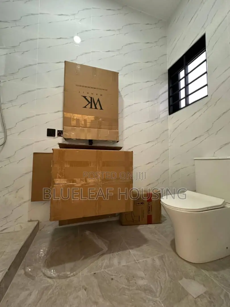 3bdrm House in Ashaley Botwe for sale