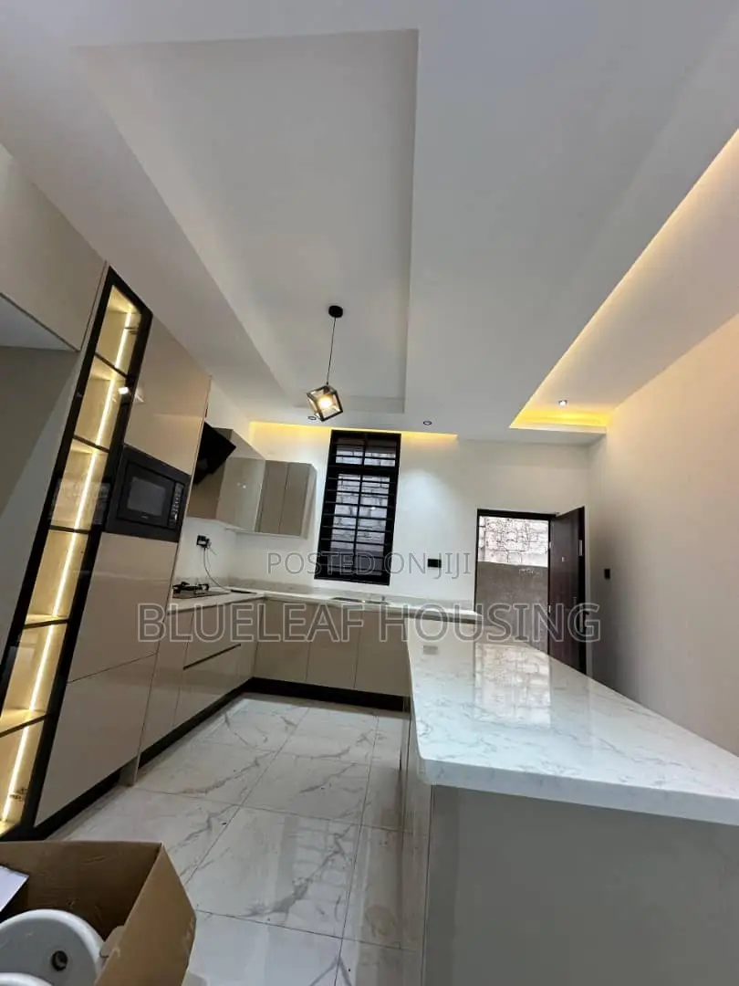 3bdrm House in Ashaley Botwe for sale