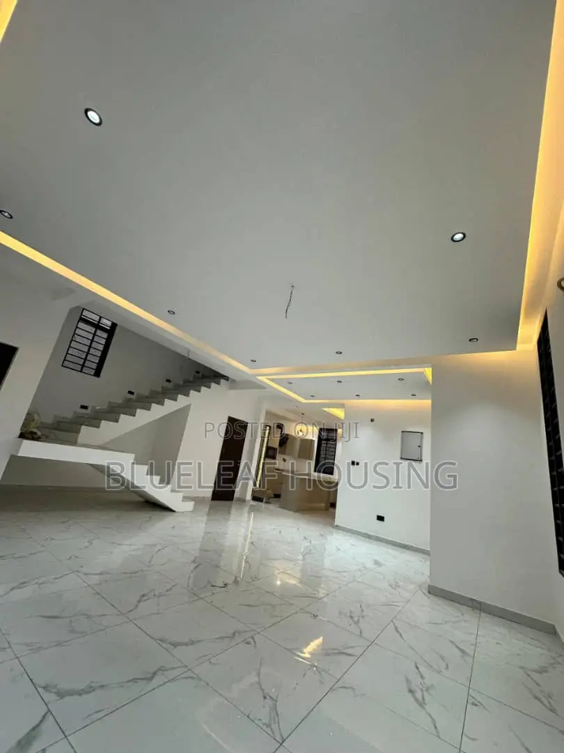 3bdrm House in Ashaley Botwe for sale