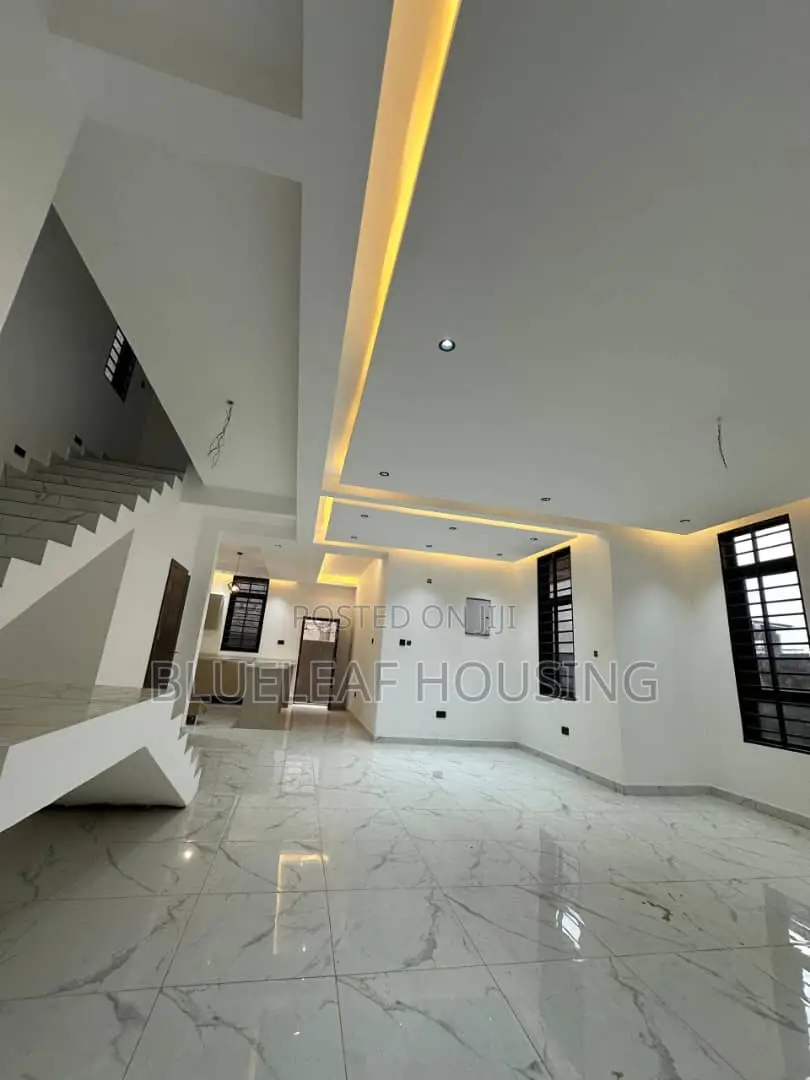 3bdrm House in Ashaley Botwe for sale
