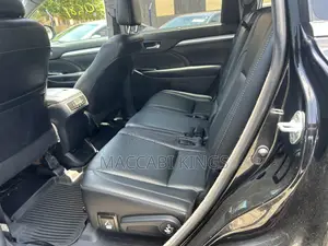 Toyota Highlander XLE 2019 Black