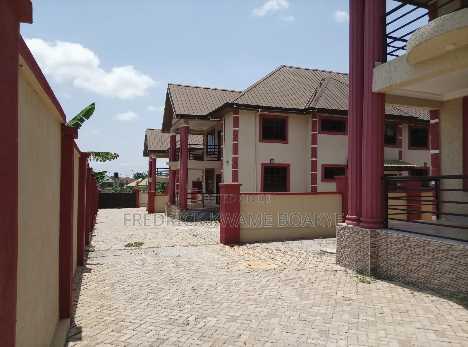 6bdrm House in Brother K Estate, Kumasi Metropolitan for sale