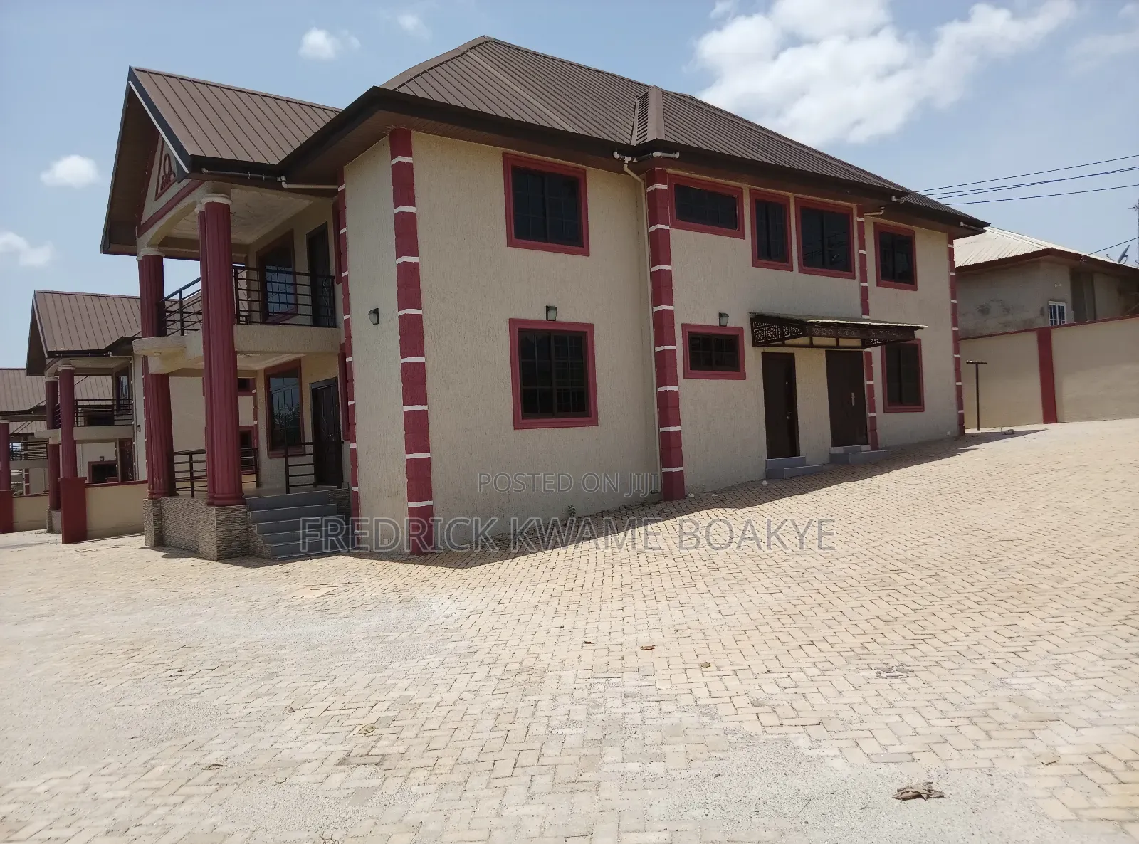 6bdrm House in Brother K Estate, Kumasi Metropolitan for sale