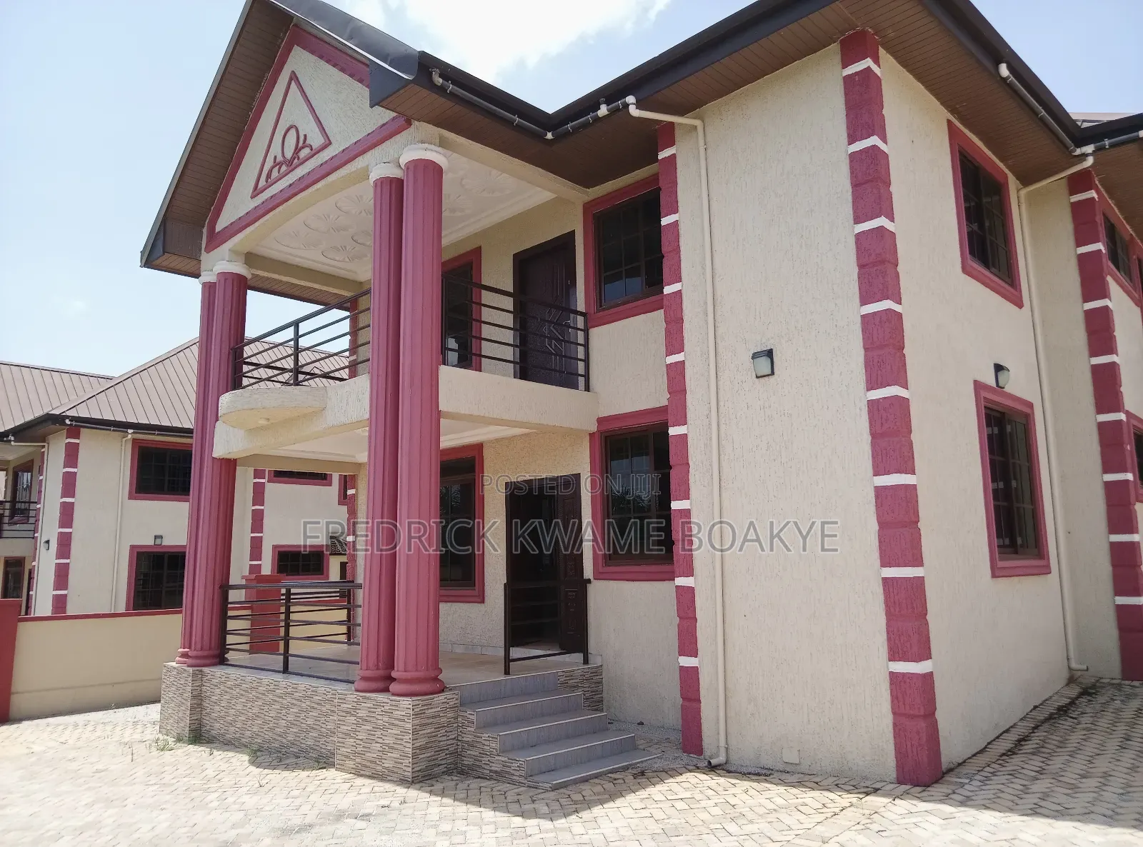 6bdrm House in Brother K Estate, Kumasi Metropolitan for sale