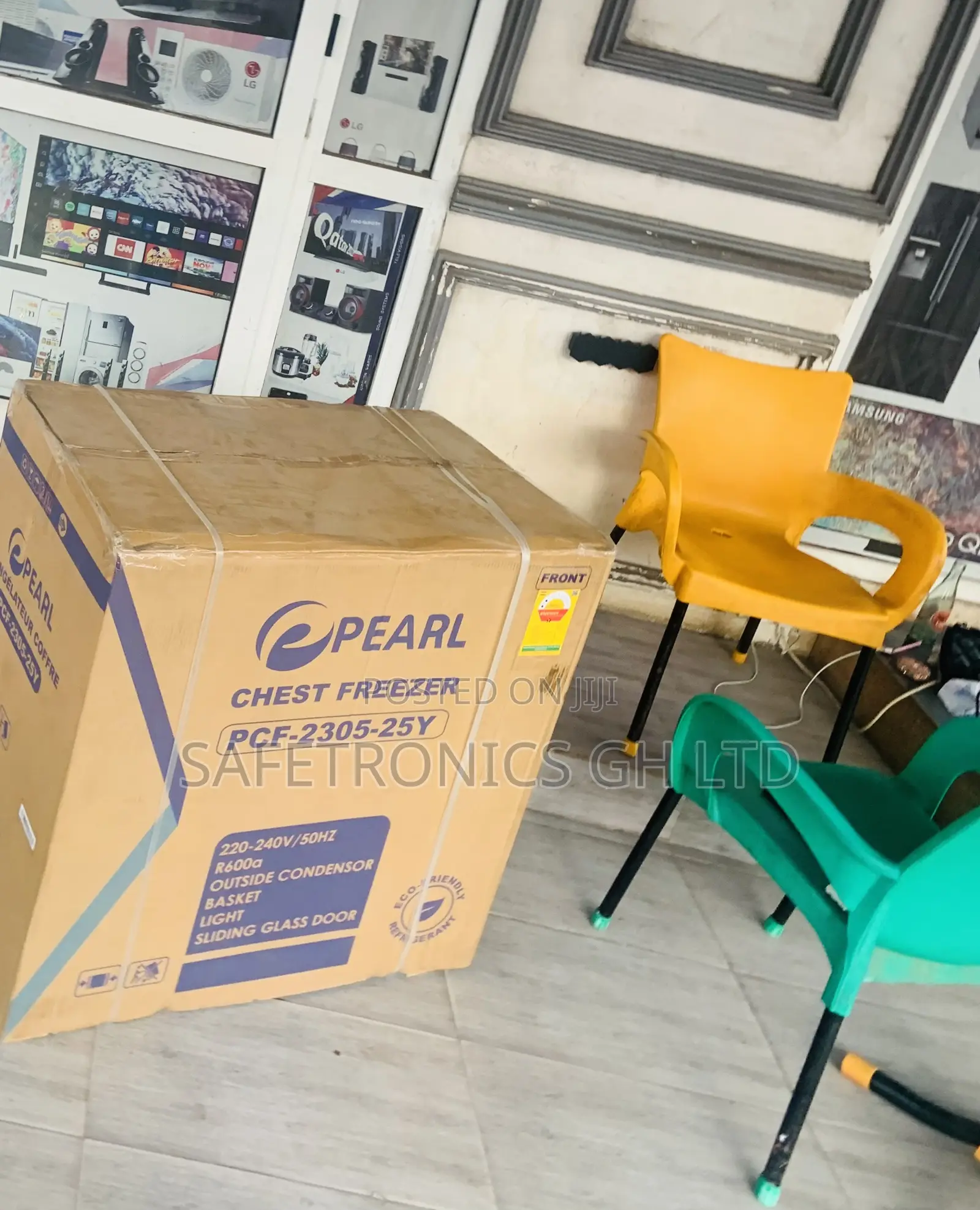 Get Enjoyable Grey 200 Liters Singledoor Pearl Freezer