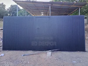 A Wisdom Metal Gate