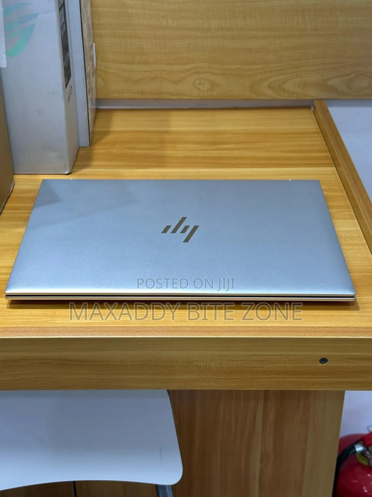 New Laptop HP EliteBook 860 G10 32GB AMD Ryzen 7 SSD 1T