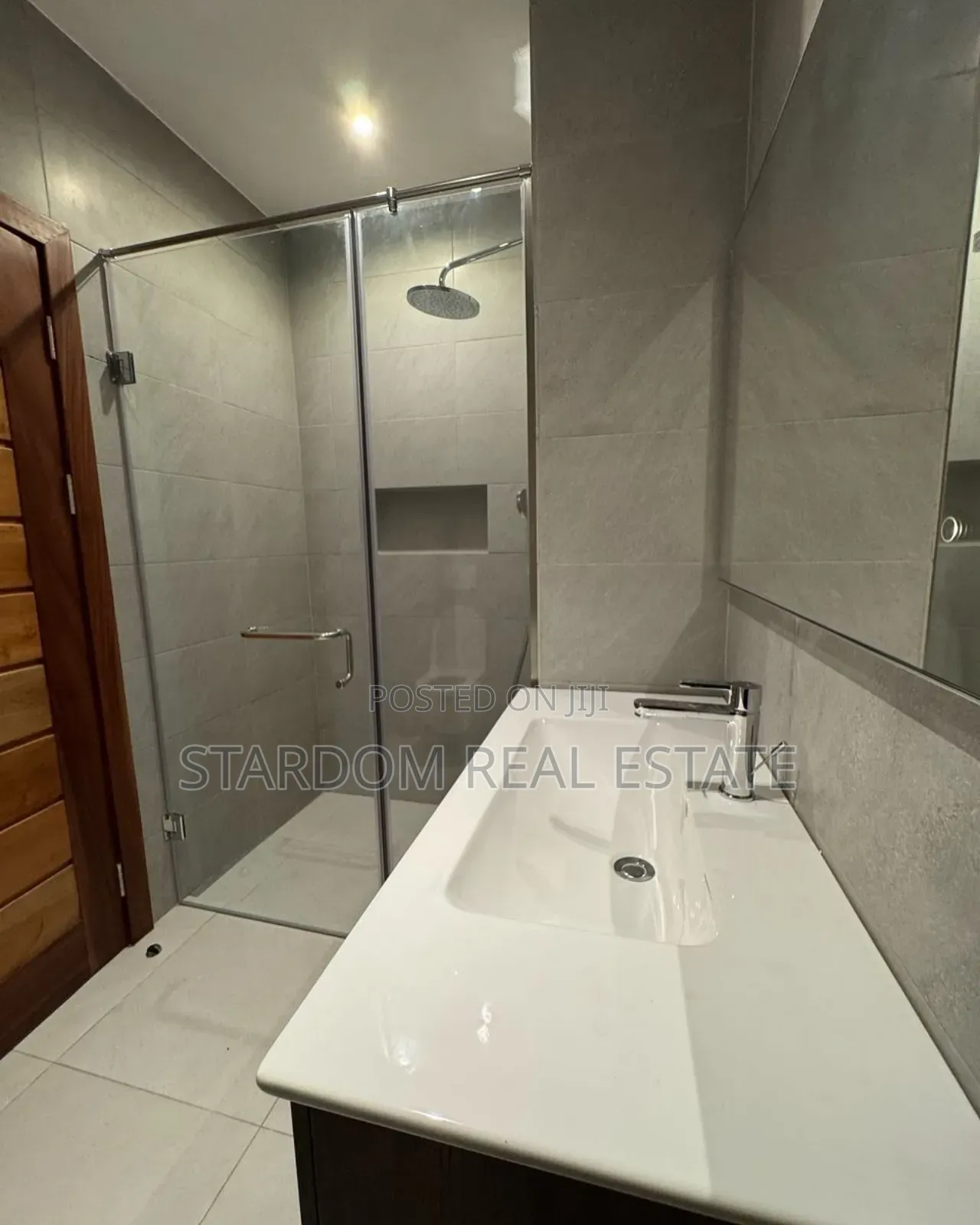Furnished 3bdrm Duplex in Cantonments for rent