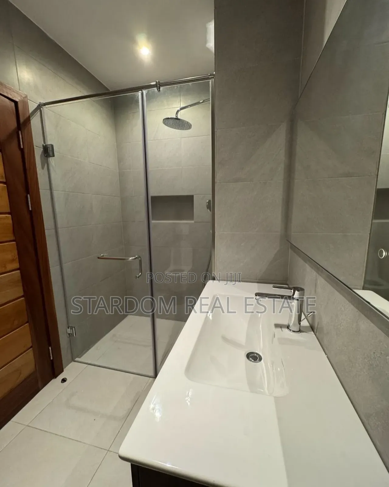 Furnished 3bdrm Duplex in Cantonments for rent