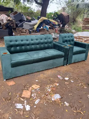 Qquality Chair ( Payment After Delivery)