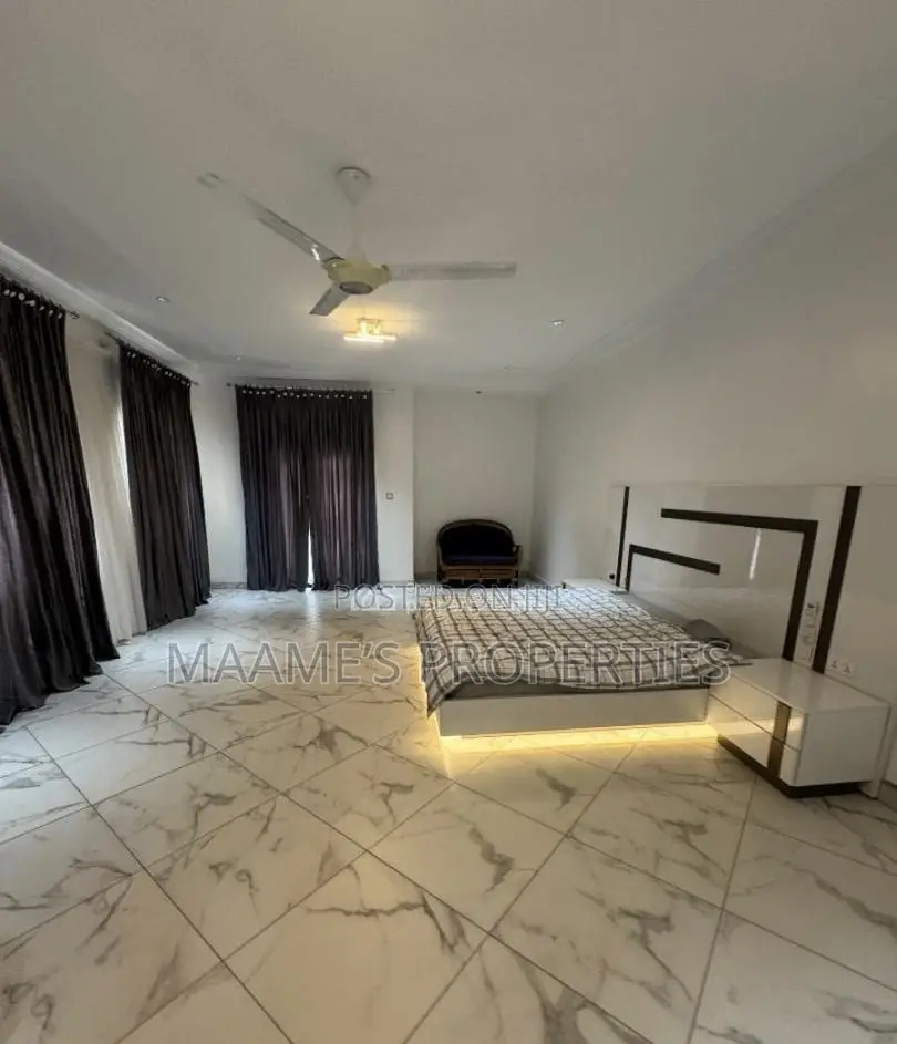 5bdrm Duplex in Ashaley Botwe for sale