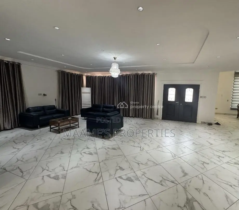 5bdrm Duplex in Ashaley Botwe for sale