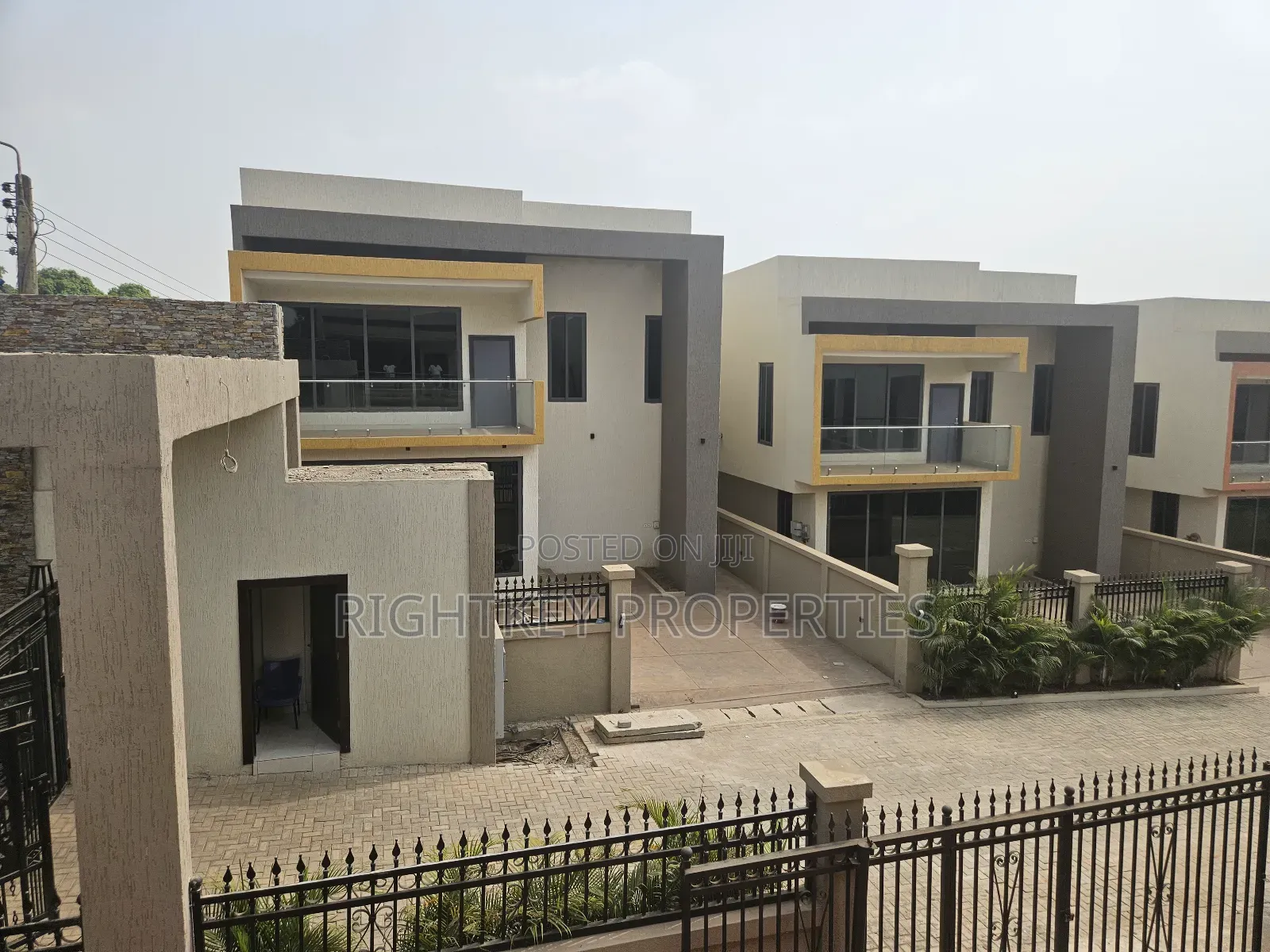 Furnished 3bdrm Duplex in Ahodwo, Kumasi Metropolitan for sale