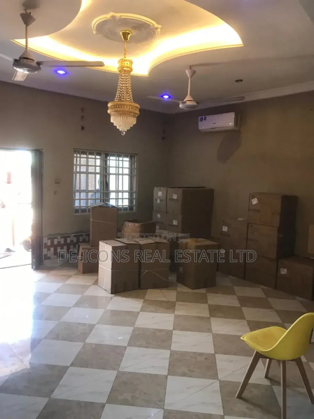 4bdrm Mansion in De-Icons Real Estate, Awutu Senya East Municipal