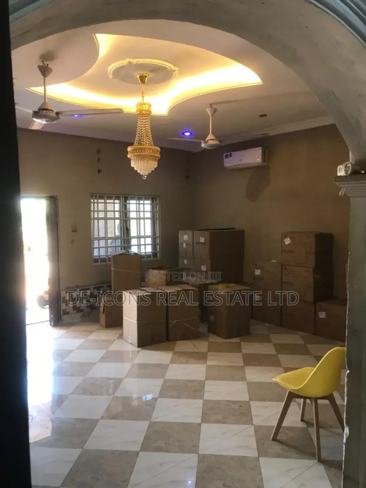 4bdrm Mansion in De-Icons Real Estate, Awutu Senya East Municipal