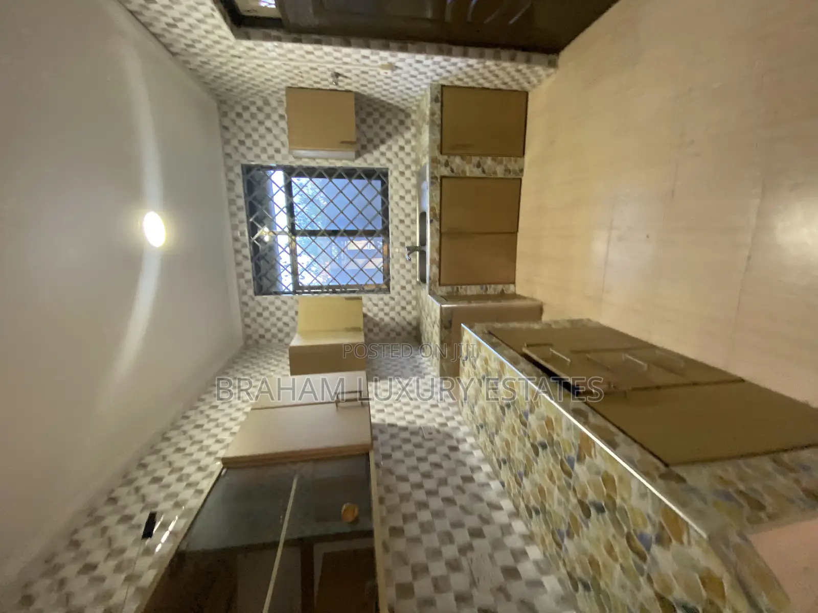 2bdrm Apartment in Braham Luxury, Labadi for rent