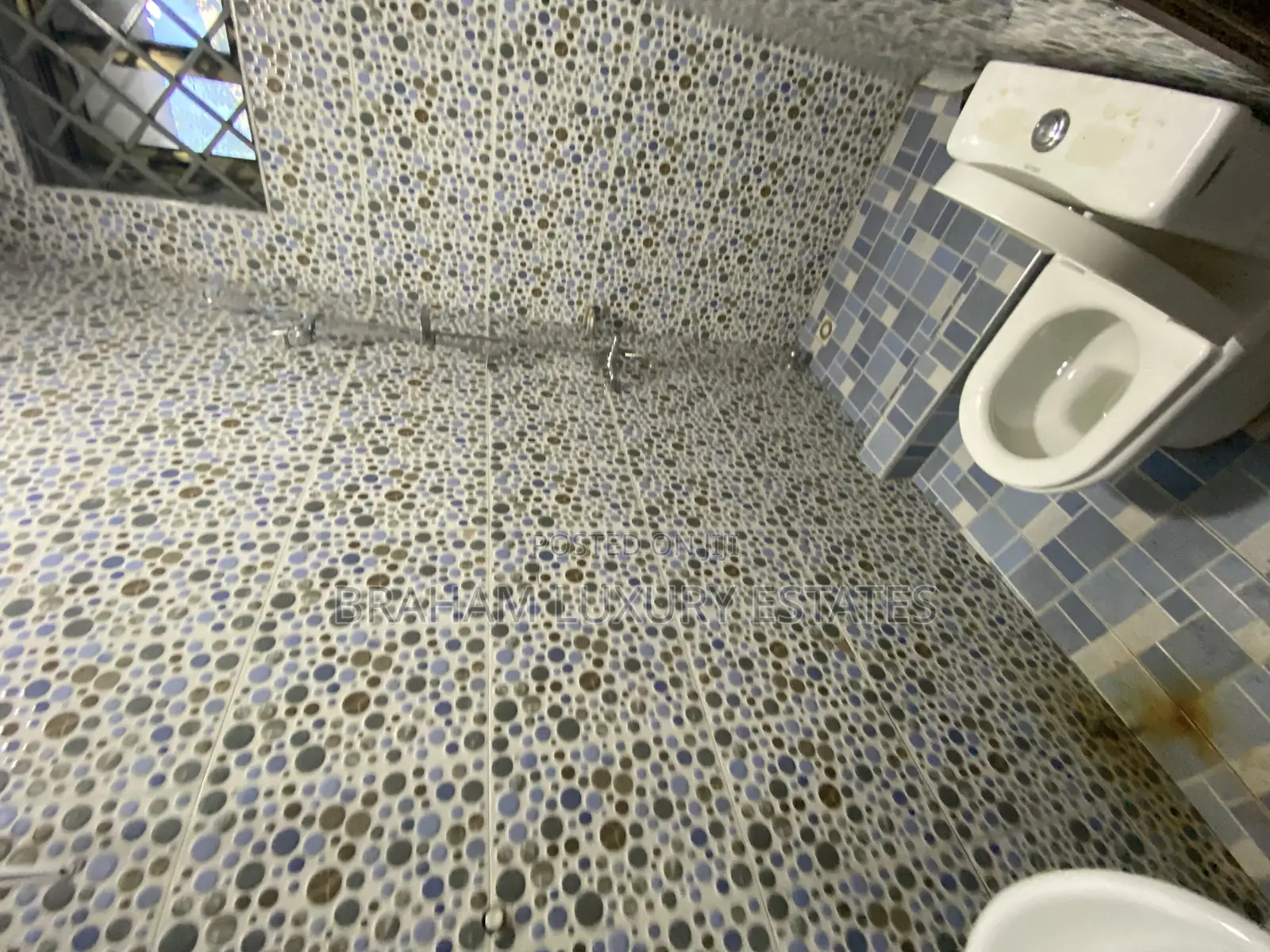 2bdrm Apartment in Braham Luxury, Labadi for rent