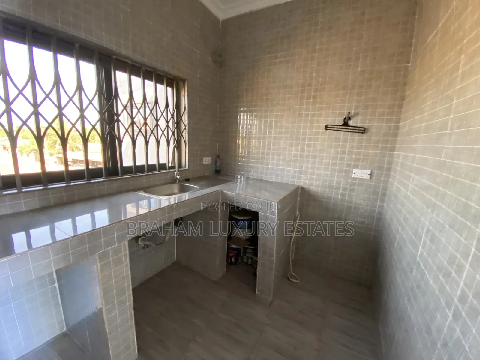 2bdrm Apartment in Braham Luxury, Labadi for rent