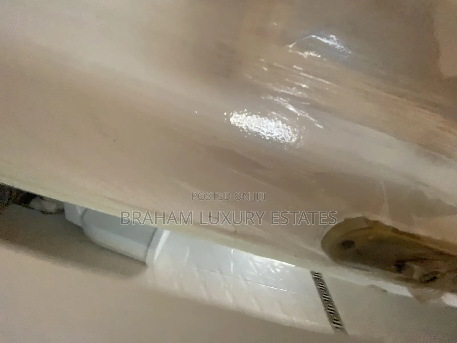 2bdrm Apartment in Braham Luxury, Labadi for rent