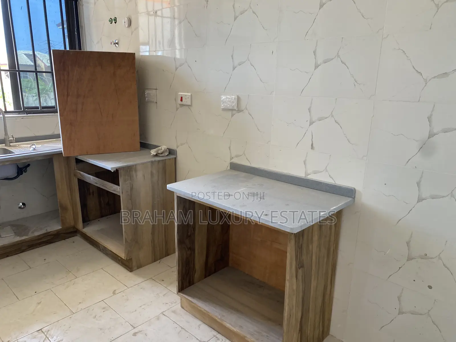 3bdrm Apartment in Braham Luxury, Sakumono for rent
