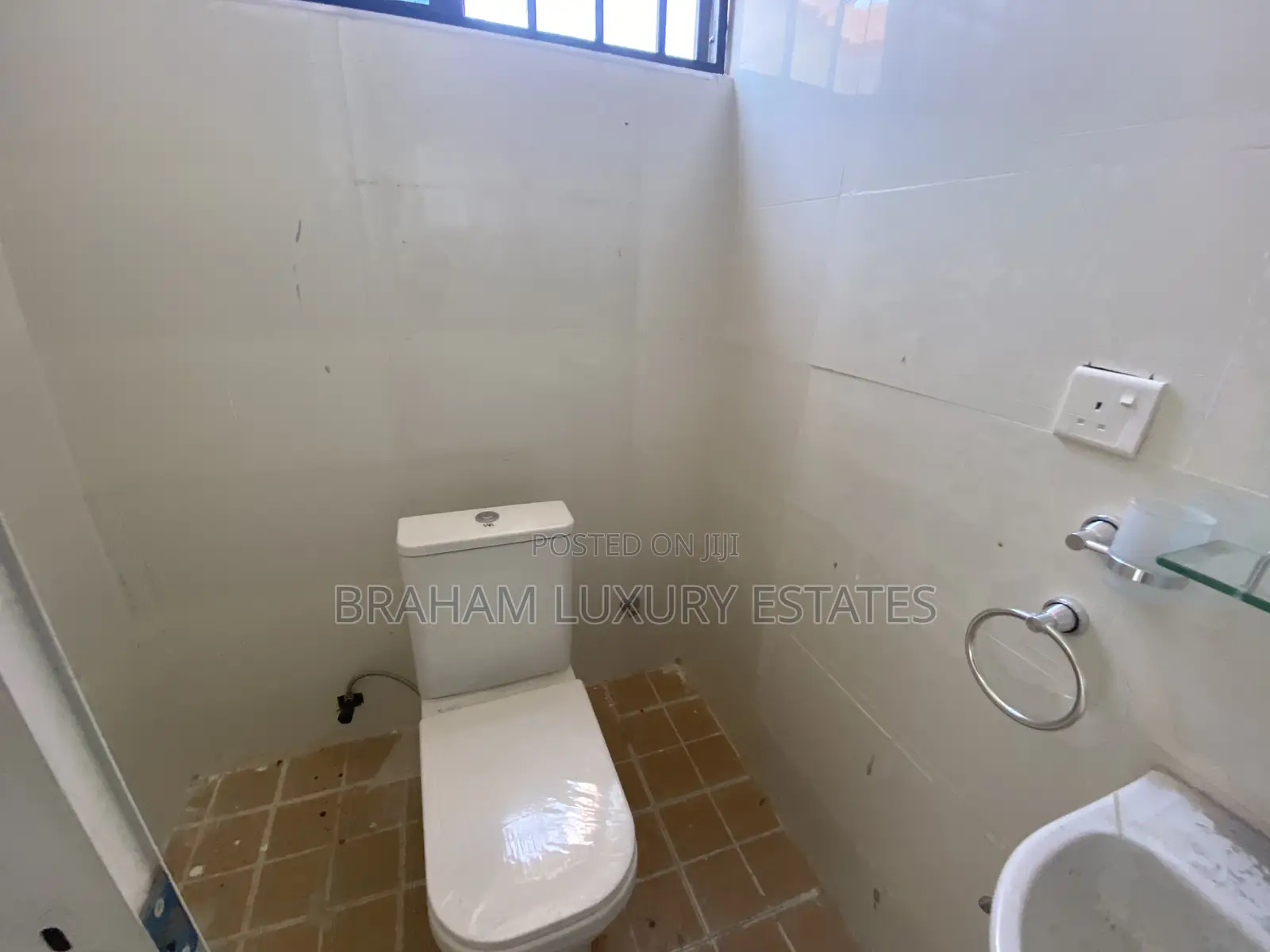 3bdrm Apartment in Braham Luxury, Sakumono for rent
