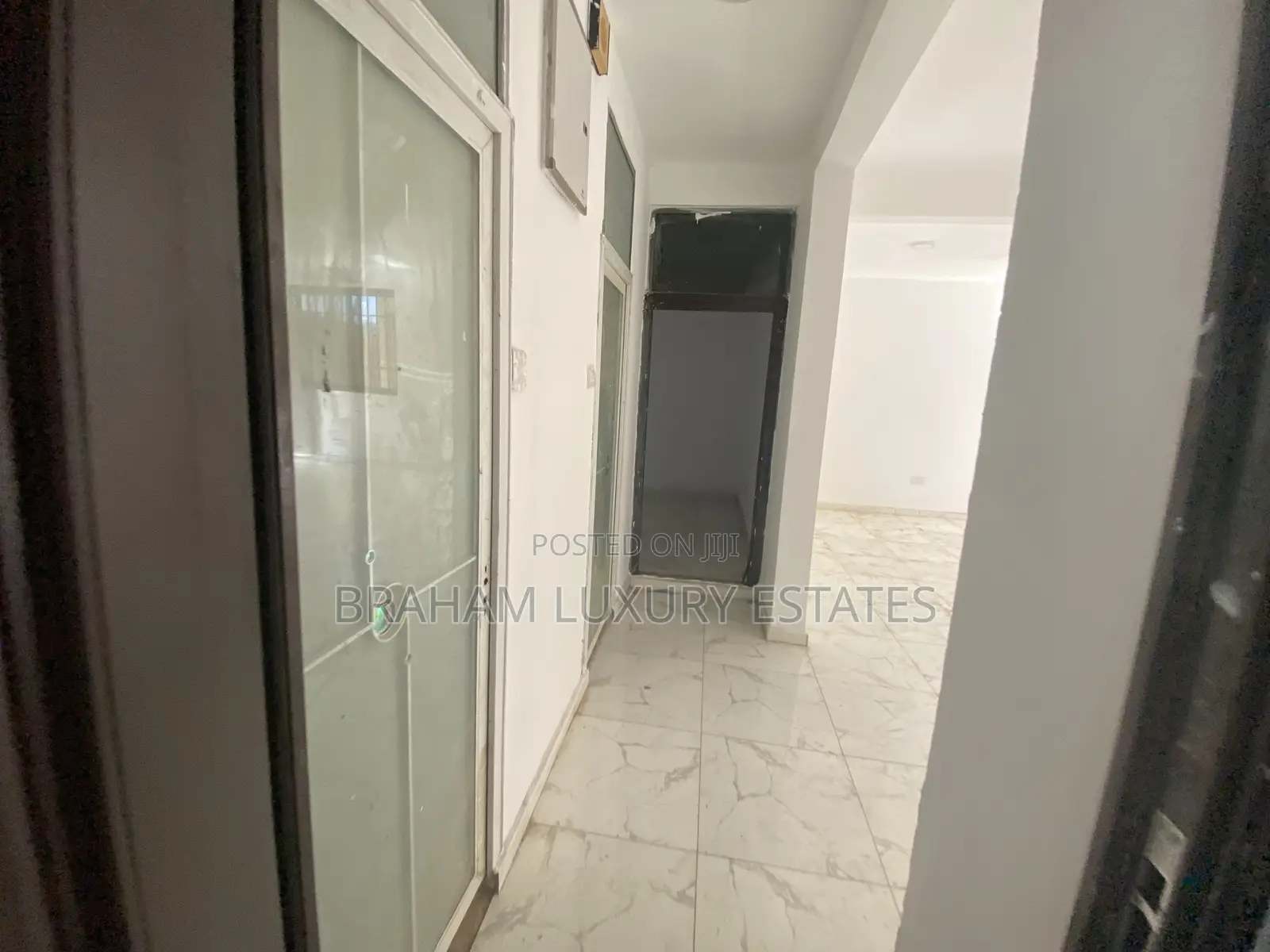 3bdrm Apartment in Braham Luxury, Sakumono for rent