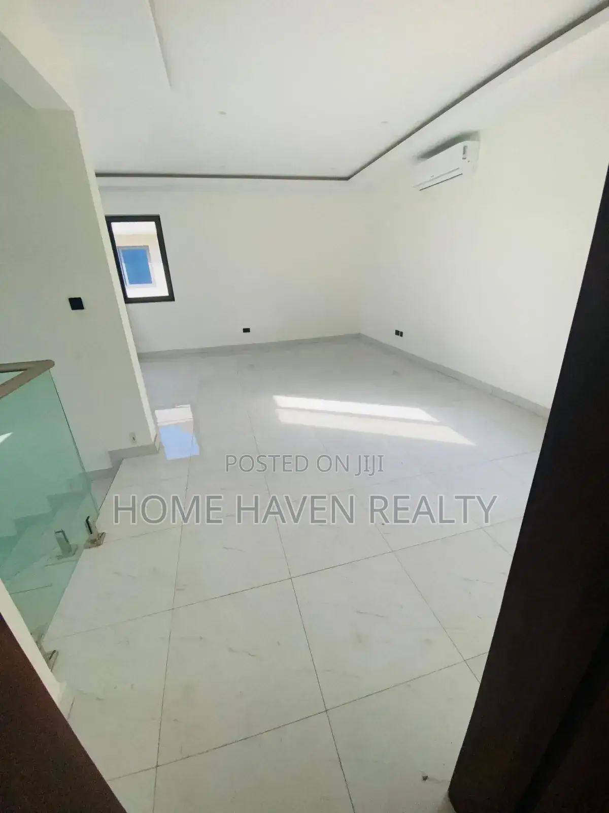 5bdrm House in Dzorwulu for sale