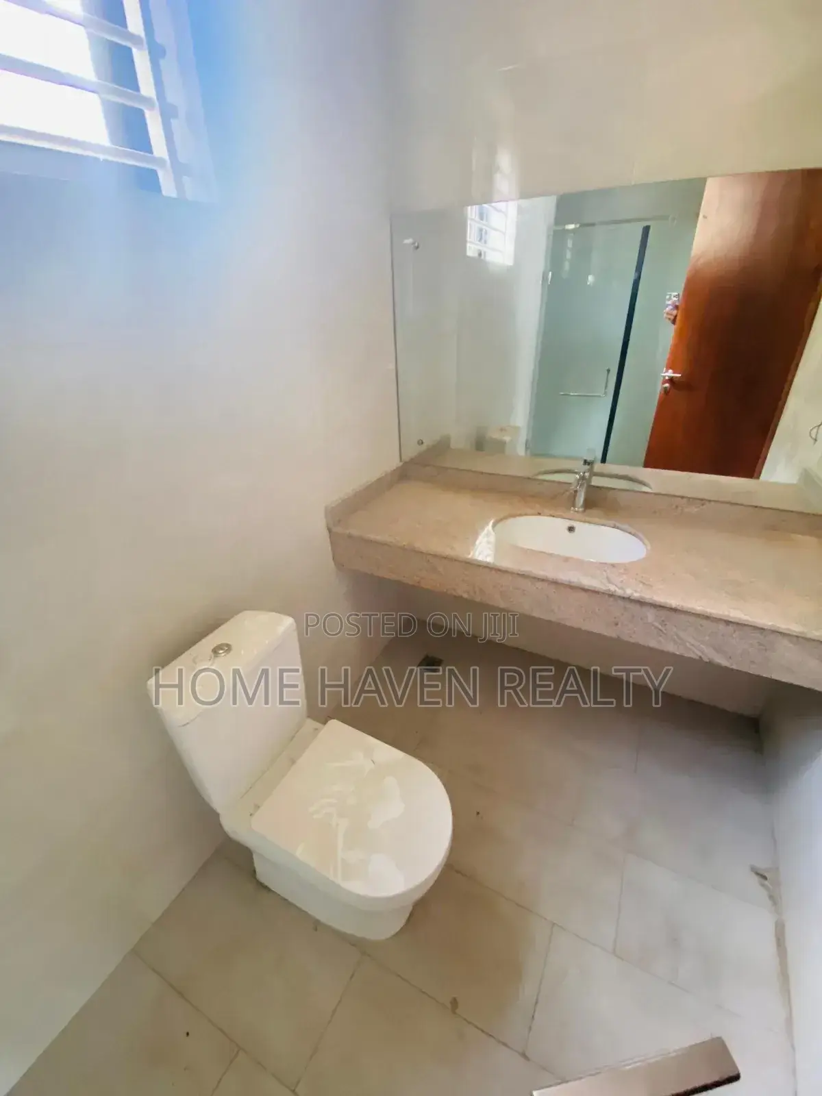 5bdrm House in Dzorwulu for sale