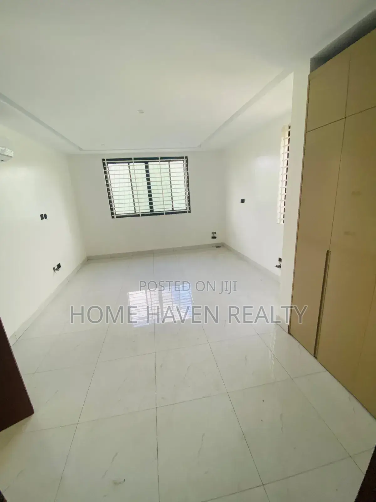 5bdrm House in Dzorwulu for sale