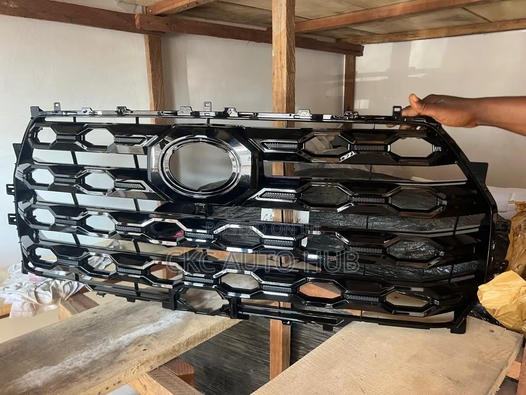 Tundra 2023 2024 Front Grille