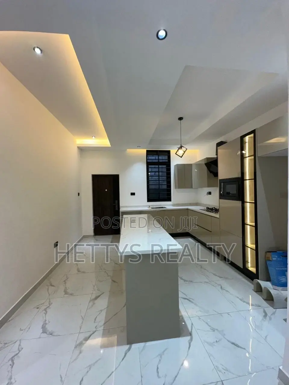 3bdrm House in East Legon for sale