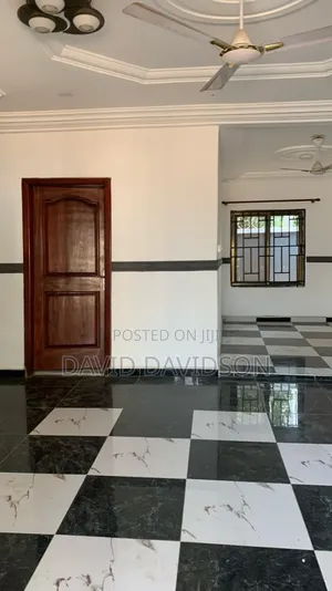 4bdrm Mansion in 4 Bedroom Self, Tema Metropolitan for rent