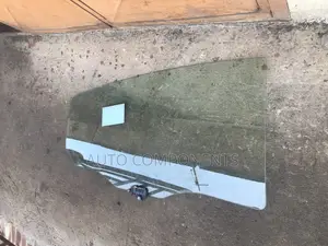 Hyundai Elantra 2014 Back Right Door Glass
