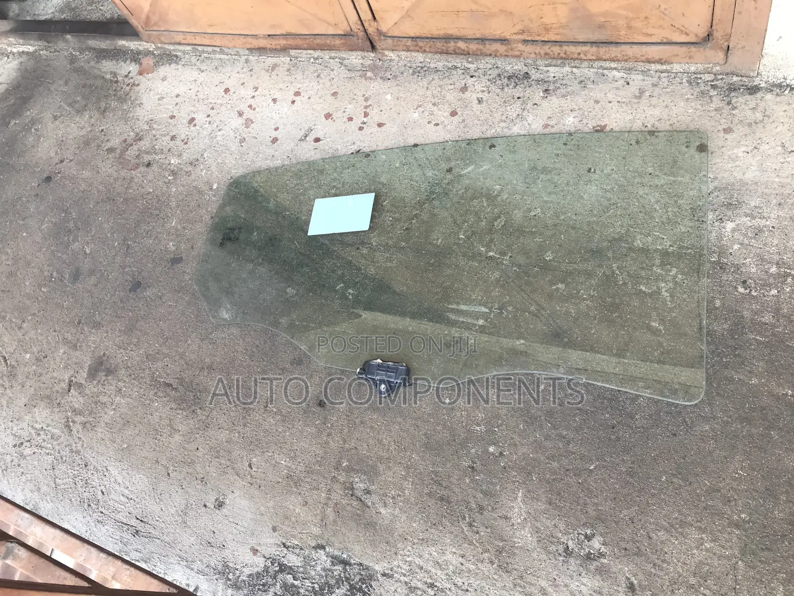 Hyundai Elantra 2014 Back Right Door Glass