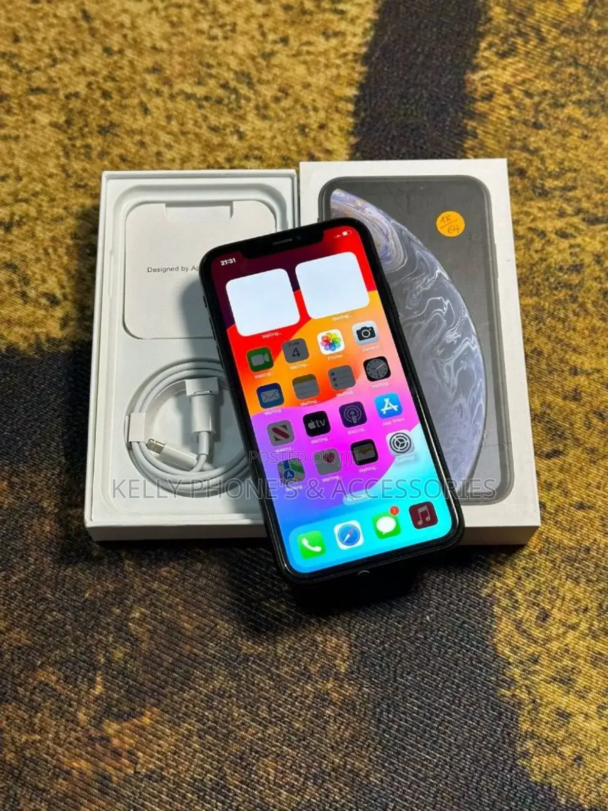 New Apple iPhone XR 128 GB Black