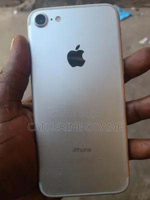 Apple iPhone 7 32 GB Silver