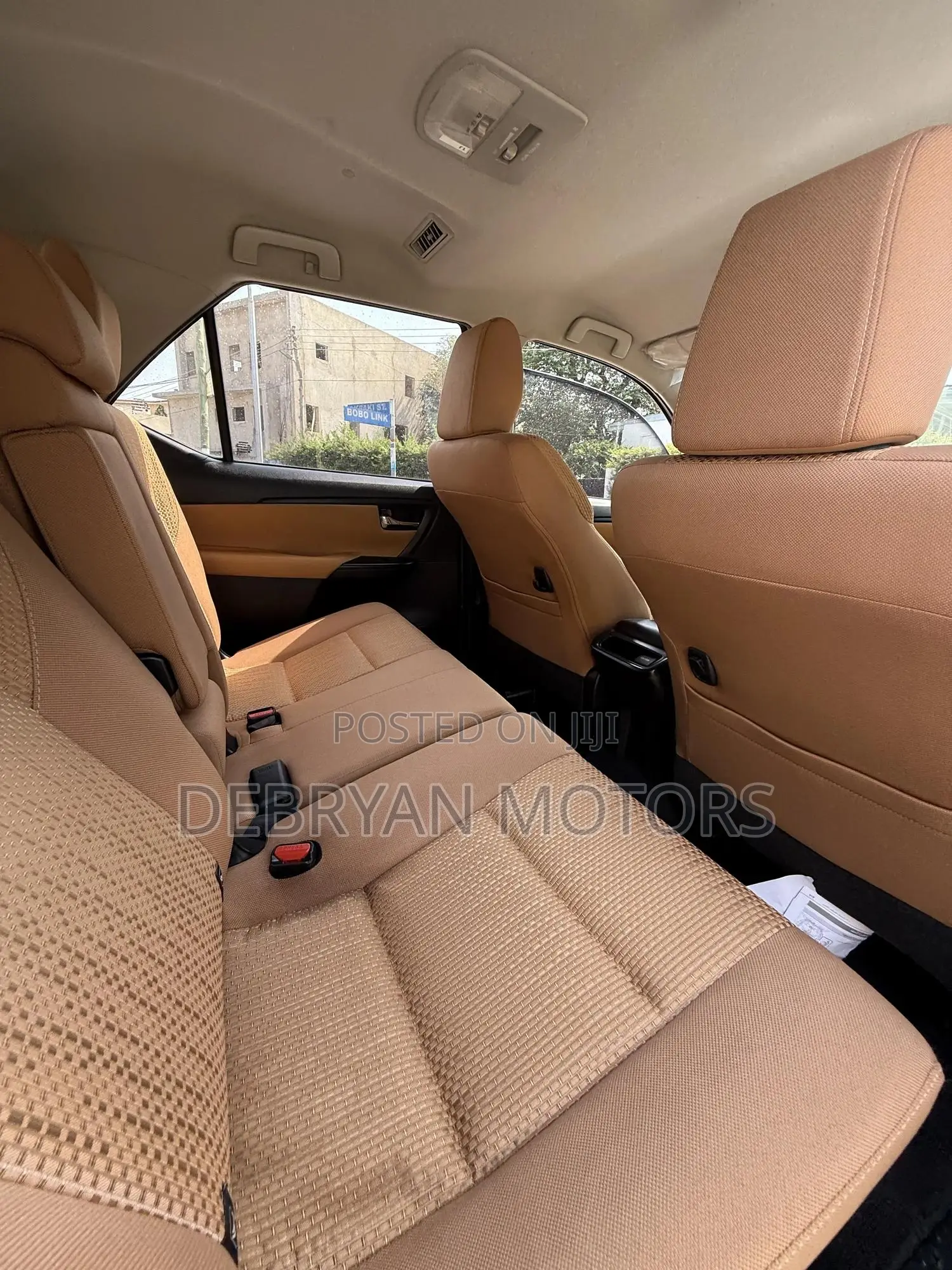 Toyota Fortuner 2.7 AWD 2019 White