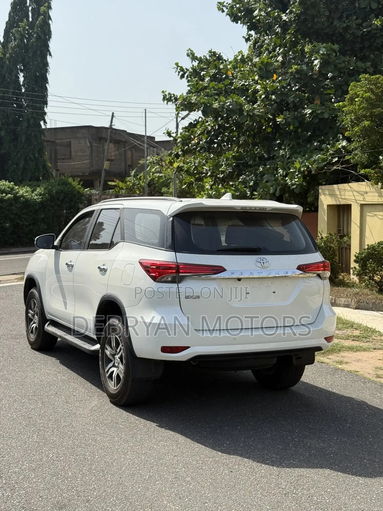 Toyota Fortuner 2.7 AWD 2019 White