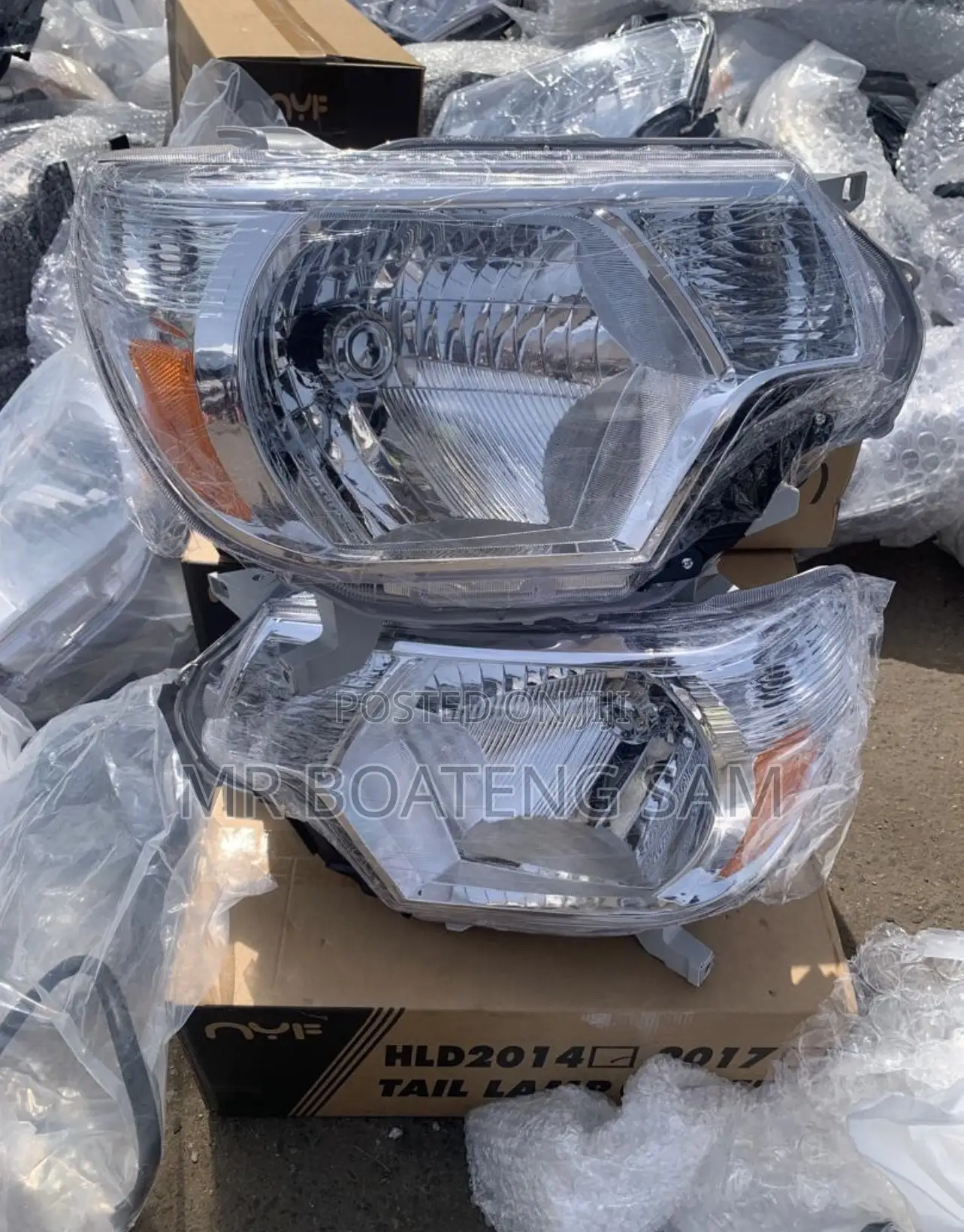 Toyota Tacoma 2012 Headlight