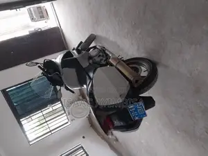 Honda VFR 700F 2010 Silver