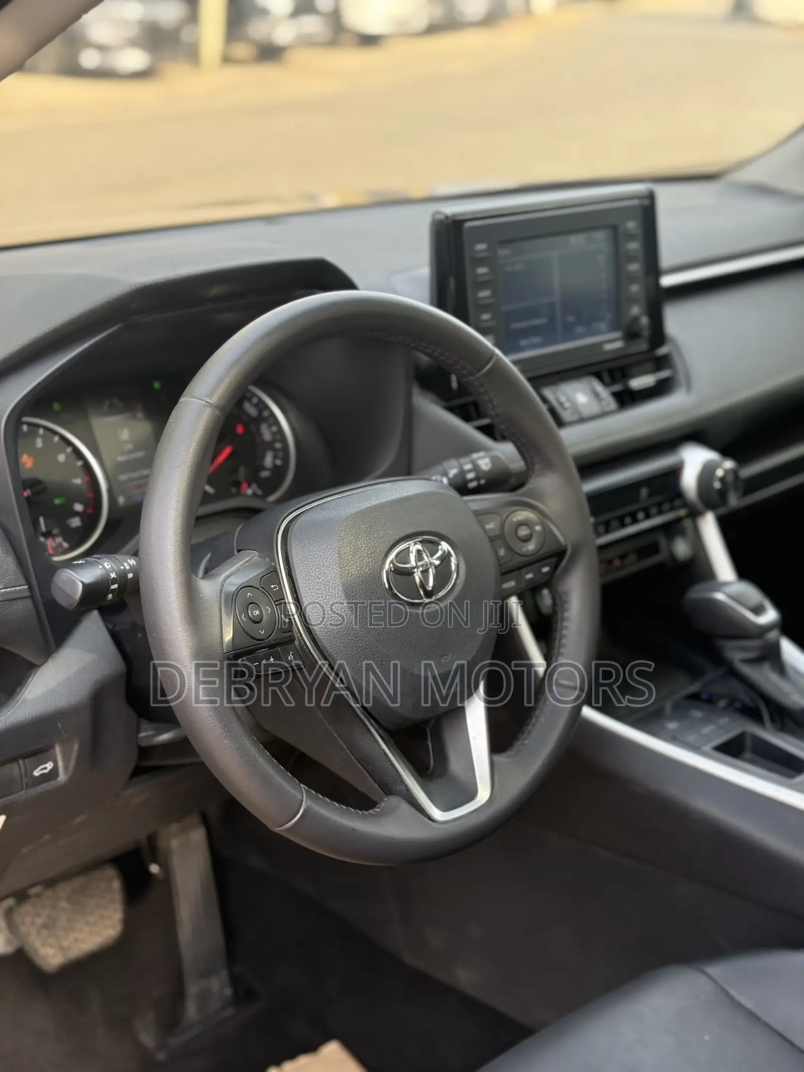 Toyota RAV4 XLE Premium 2022 Black