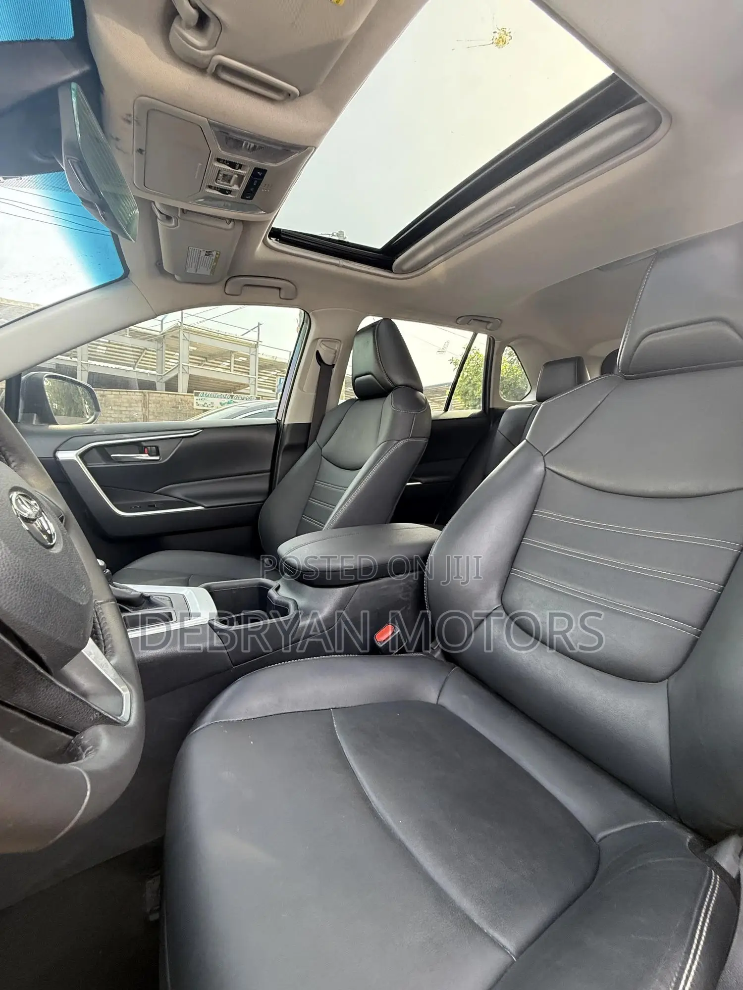 Toyota RAV4 XLE Premium 2022 Black