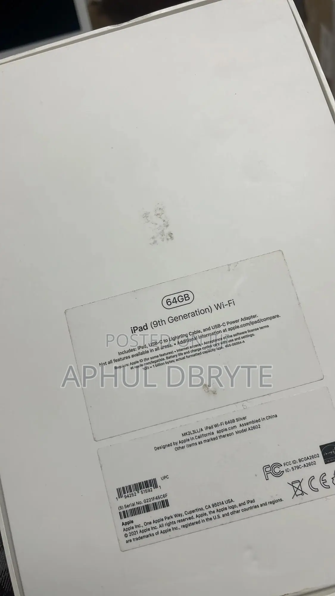 New Apple iPad 9.7 64 GB Silver