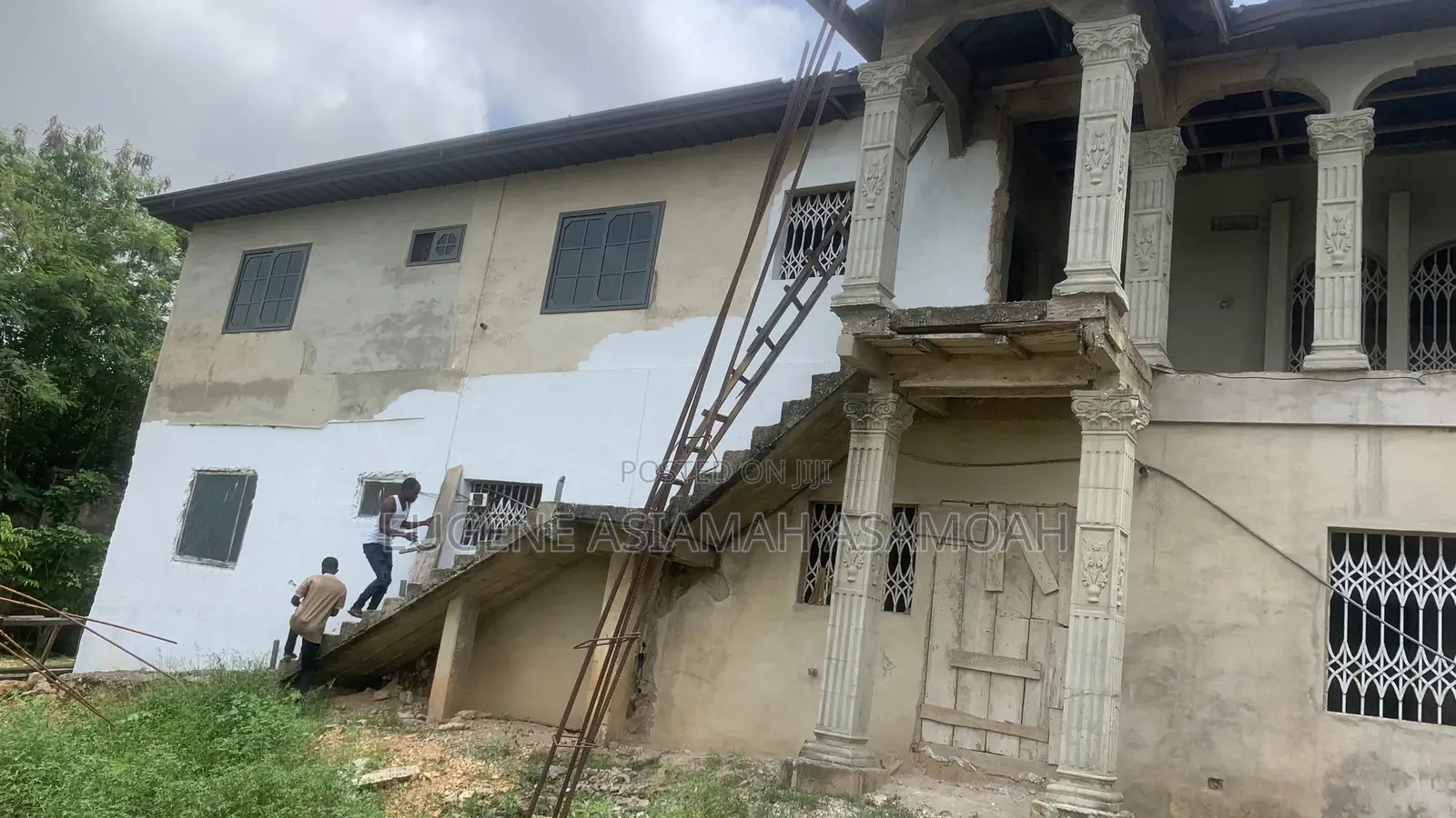 8bdrm Block of Flats in Cullands Ghana, Obuasi Municipal for sale