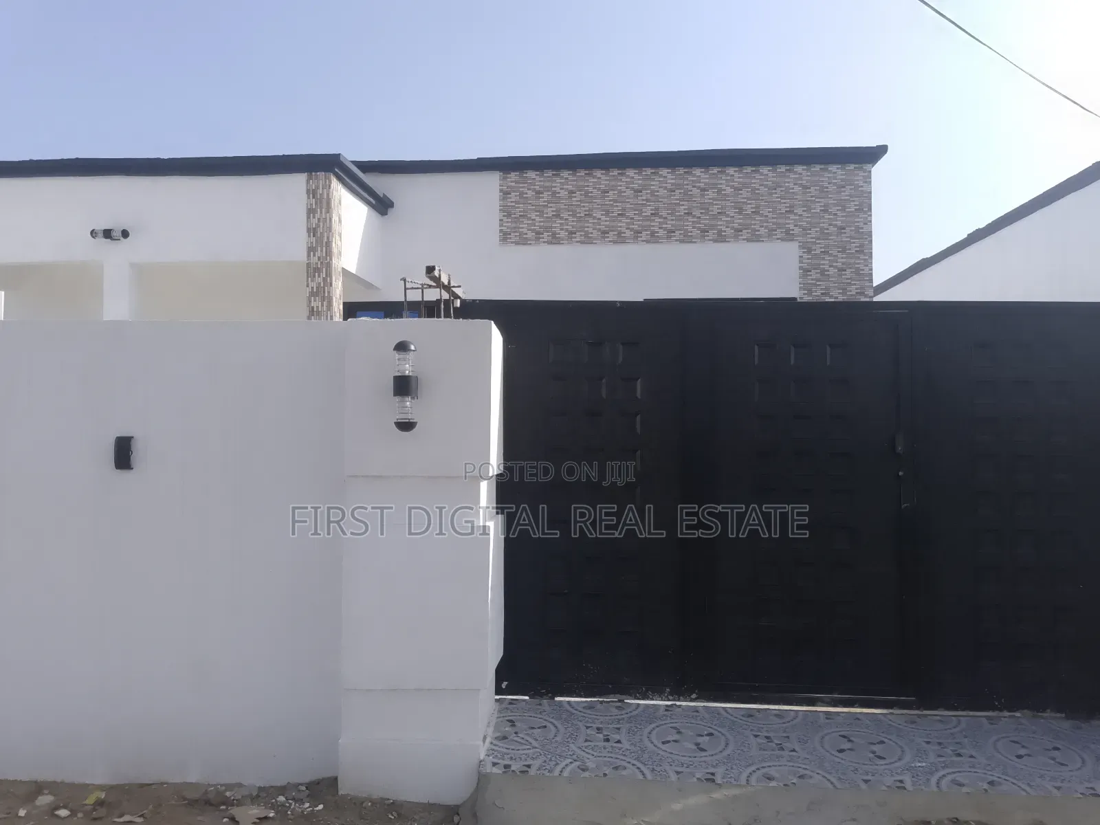 3bdrm House in First Digital Real, Awutu Senya East Municipal for sale