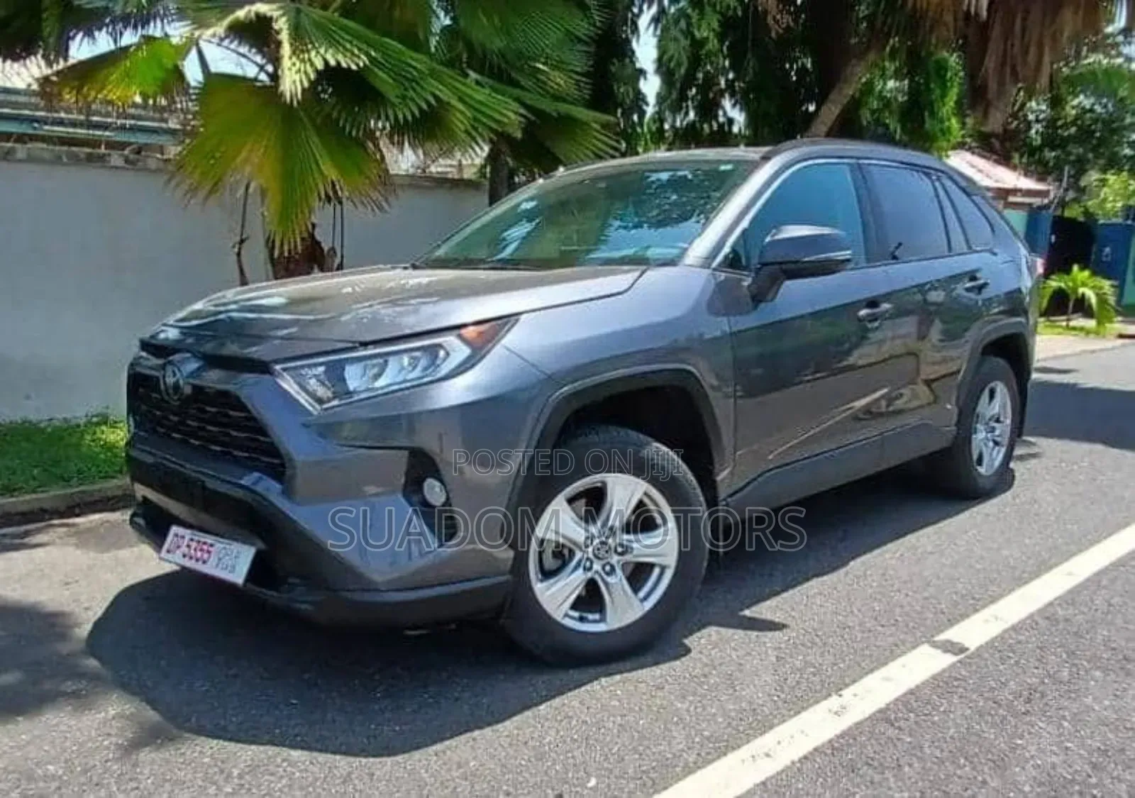 Toyota RAV4 XLE AWD 2020 Gray