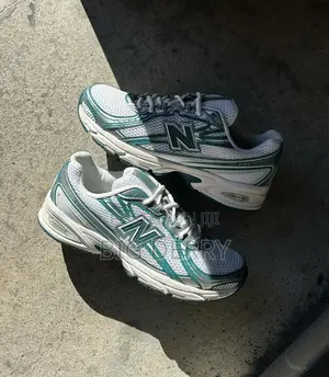 New Balance 740