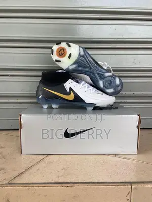 Nike Phantom Boots