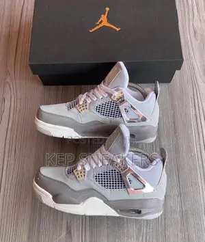 Air Jordan 4 Retro ‘Frozen Moments’
